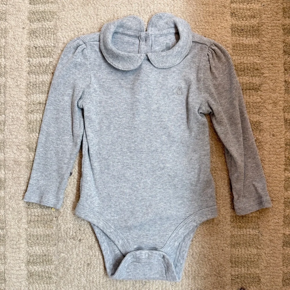 Baby Gap Gray Ribbed Long Sleeve Bodysuit